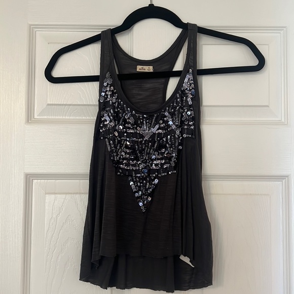 XS Hollister tank with beading - Picture 1 of 3